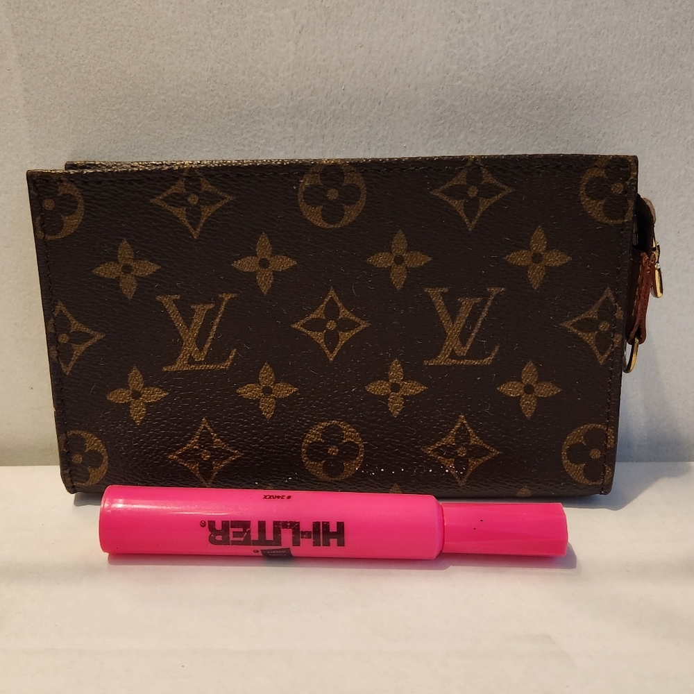 Authentic Louis Vuitton Monogram Toiletry Pouch - Picture 6 of 6
